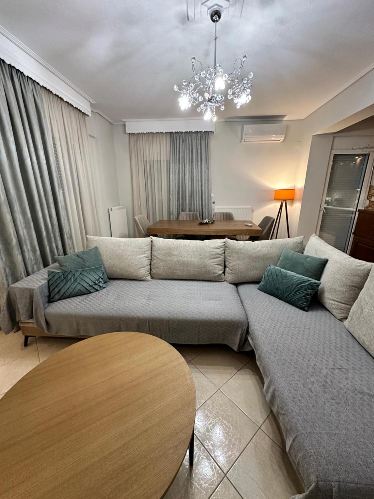 Mandalena Luxury Larissa Apartment Dış mekan fotoğraf
