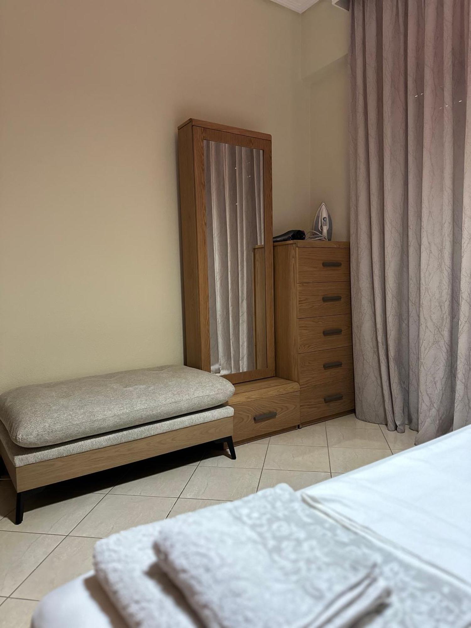 Mandalena Luxury Larissa Apartment Dış mekan fotoğraf